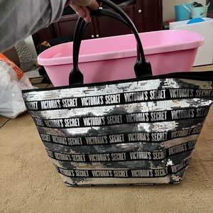 VICTORIA SECRET TOTE BAG